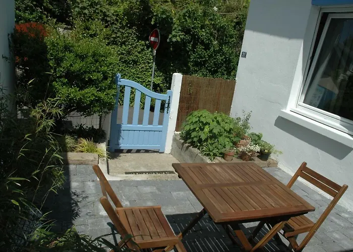 Maisonnette A Etables ; La Bleue